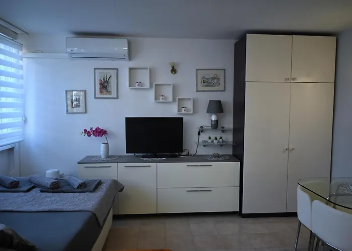 Omis Centar Studio Apartment